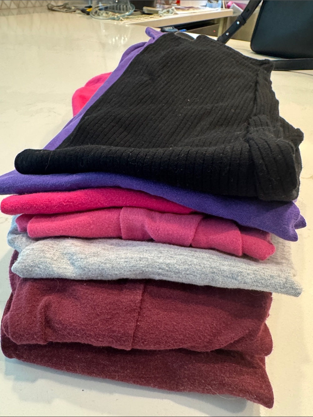 Lot 7 Stack of Mixed Color leggings- Black, Purple, Pink, Gray, Burgundy
